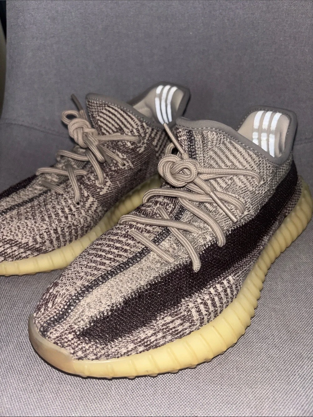 Yeezy Boost 350 V2 Taupe/Brown with Cream Sole - Picture 2 of 3